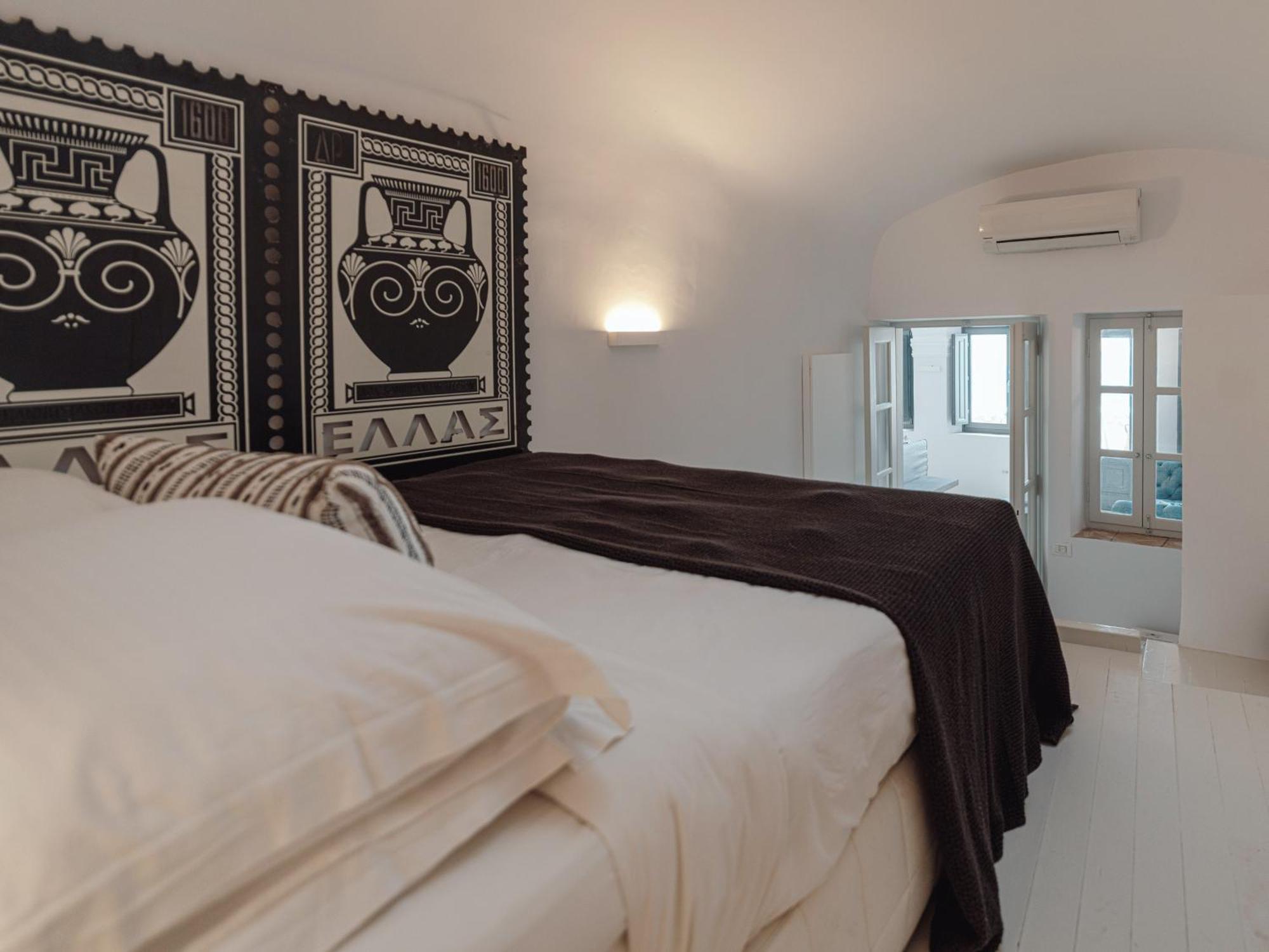 Hotel Ikies Santorini Oia Pokój zdjęcie